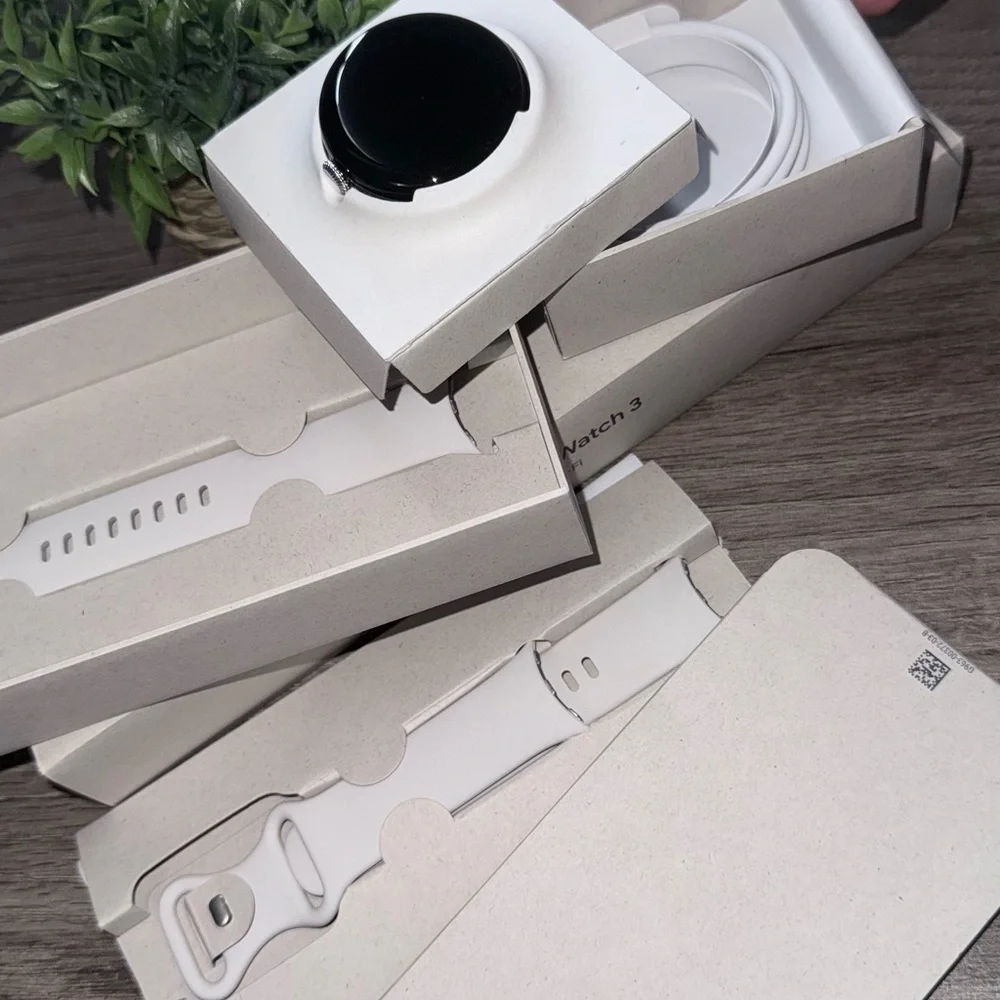 Google Pixel Watch 3 - Elegant